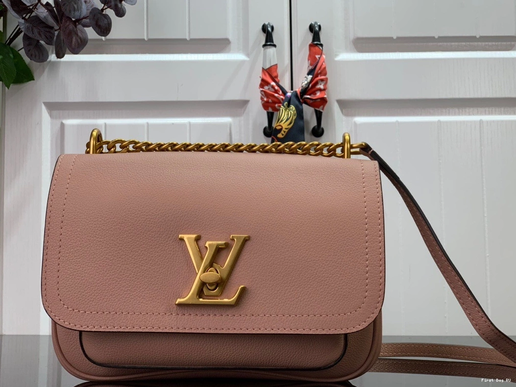 First bag ru LOUIS CHAIN PM LOCKME VUITTON 0814